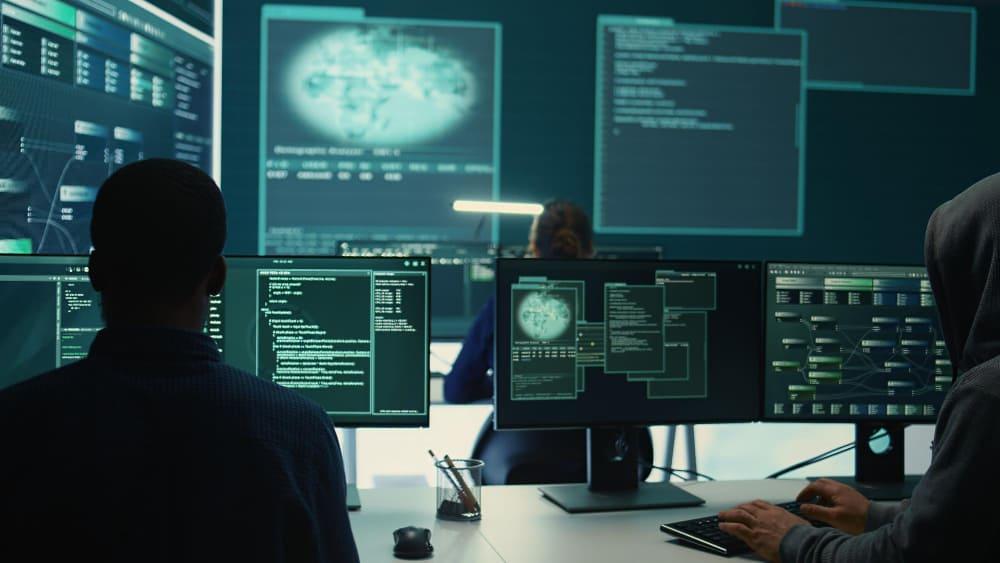 Automatización creativa de composiciones visuales.